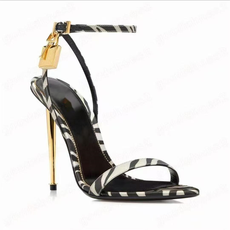 Fivela cinta cor sólida chave  - Casual Sandal Leather avaliação e preço